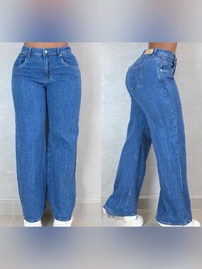 Women’s Blue Sparkle Straight-Leg Jeans